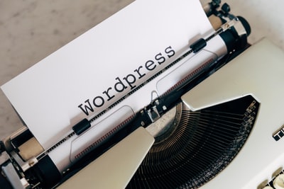 【ブログ初心者向け】WordPressがオススメの理由&導入方法